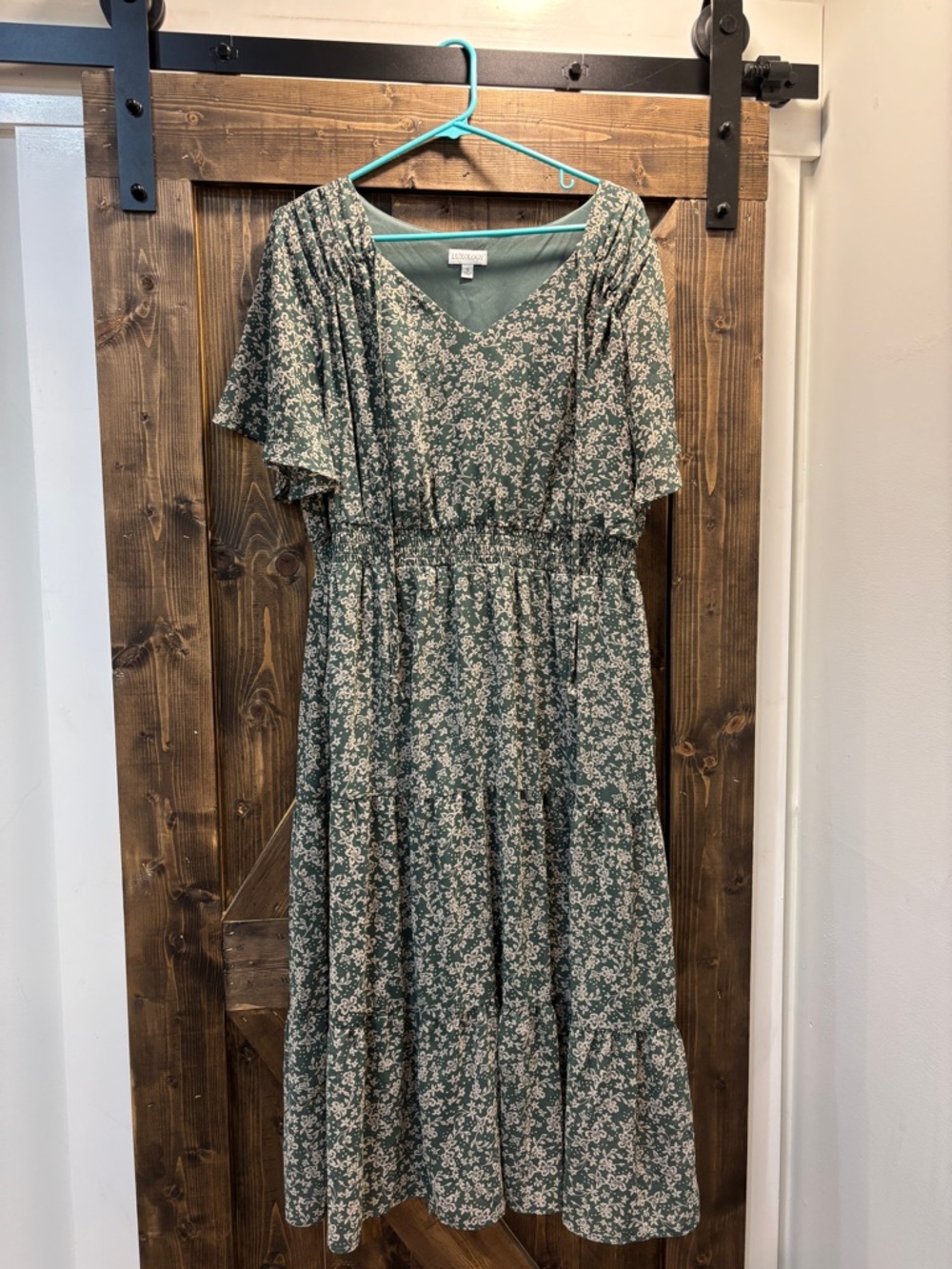 Green Floral Midi-Dress